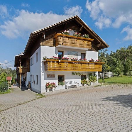 Farmhouse In Neukirchen Near Heiligen Blut Neukirchen beim Heiligen Blut Exterior foto