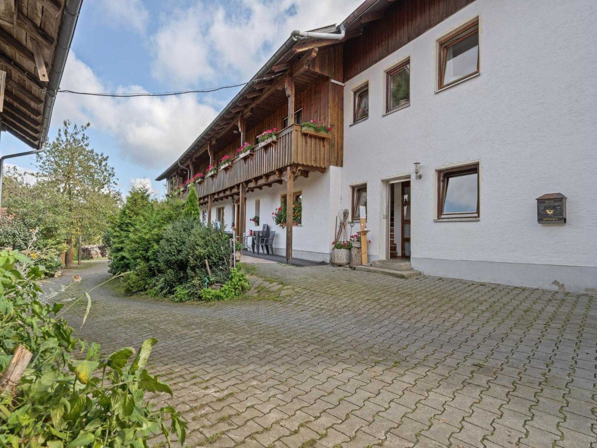 Farmhouse In Neukirchen Near Heiligen Blut Neukirchen beim Heiligen Blut Exterior foto
